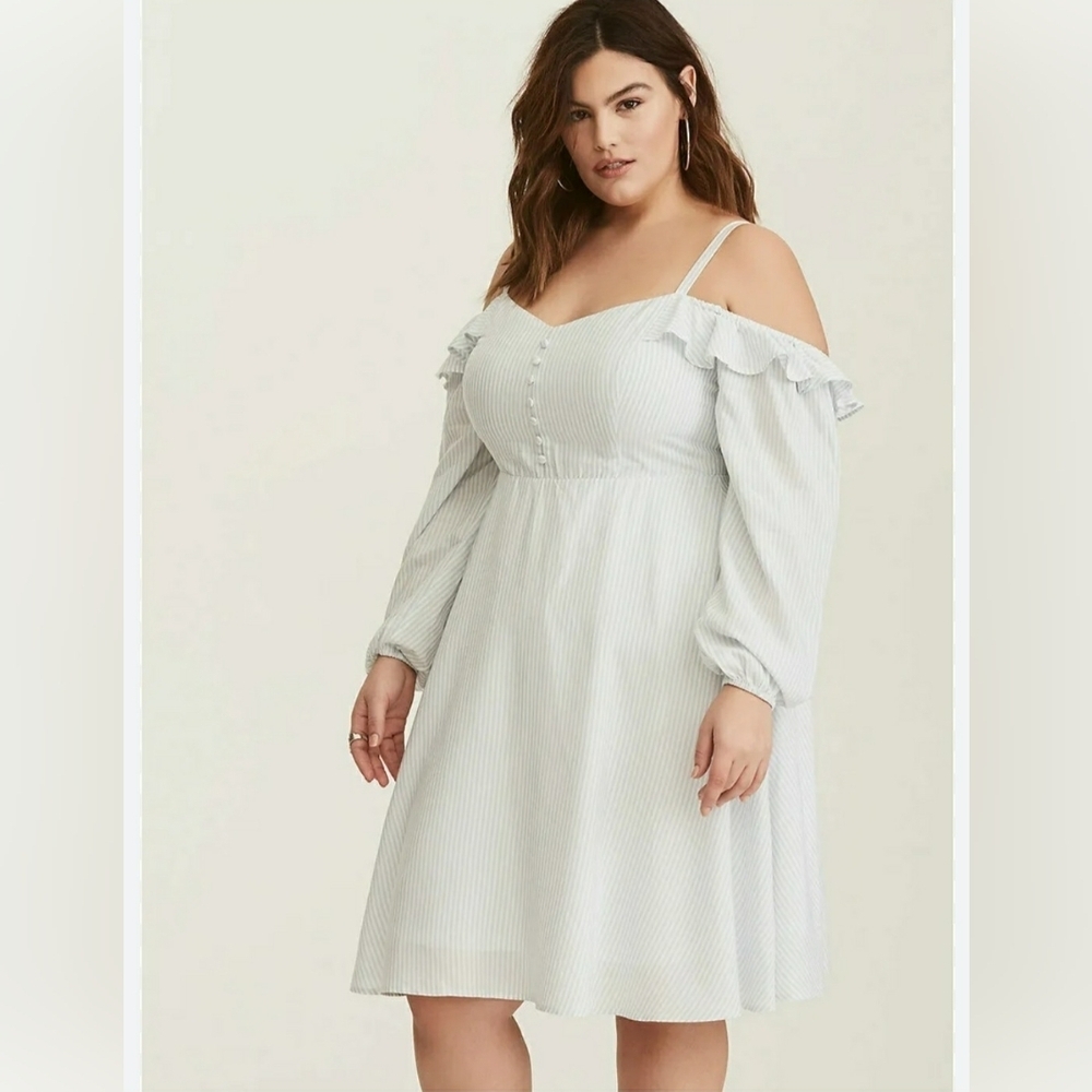 TORRID FIT & FLARE STRIPES OFF SHOULDER DRESS...SIZE 1